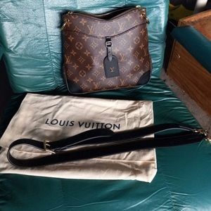 SOLD🎈NEW Authentic Louis Vuitton Odeon PM Crossbody Handbag Black leather strap
